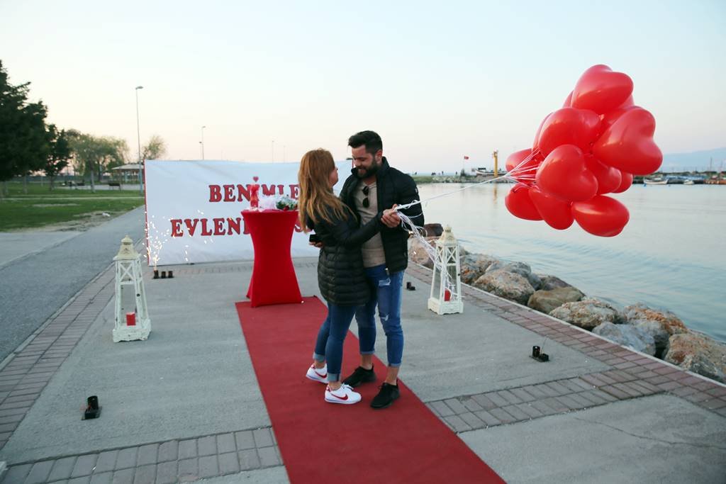 İzmir Kordon Evlenme Teklifi Paketi İzmir Organizasyon